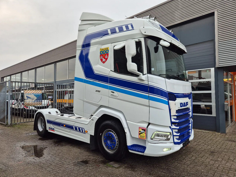 DAF XG 530/ (1) 2022/ Retarder/ LED/ Park Airco/ Navi/ Full option - Tractor truck: picture 1 DAF XG 530/ (1) 2022/ Retarder/ LED/ Park Airco/ Navi/ Full option - Tractor truck: picture 1
