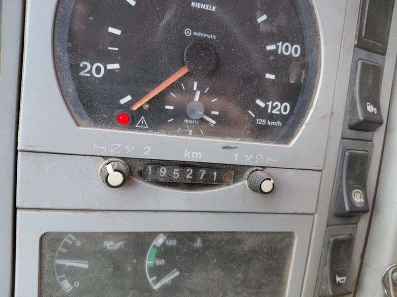 Tractor truck MAN 19.463 F2000 460 HP MANUAL ZF GEARBOX PERFECT CONDITION: picture 12 Tractor truck MAN 19.463 F2000 460 HP MANUAL ZF GEARBOX PERFECT CONDITION: picture 12