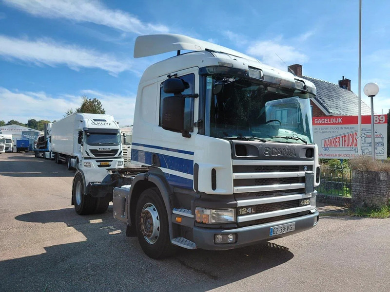Scania P124-420 MANUAL + RETARDER !!!! 2 PIPES !!!! - Tractor truck: picture 3 Scania P124-420 MANUAL + RETARDER !!!! 2 PIPES !!!! - Tractor truck: picture 3