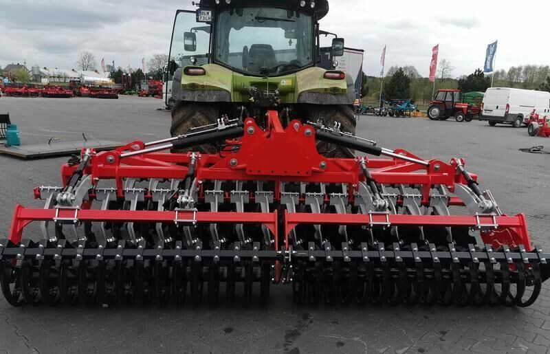 New ZABIEL 4H - Disc harrow: picture 3 New ZABIEL 4H - Disc harrow: picture 3
