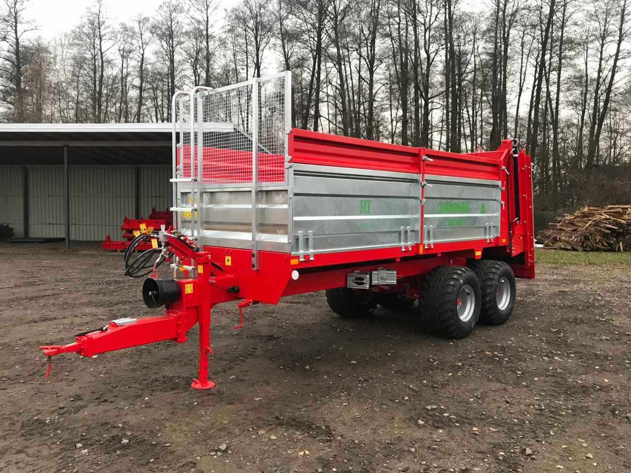 ROLTRANS N 250/4 Jamnik 8t - Manure spreader: picture 3 ROLTRANS N 250/4 Jamnik 8t - Manure spreader: picture 3