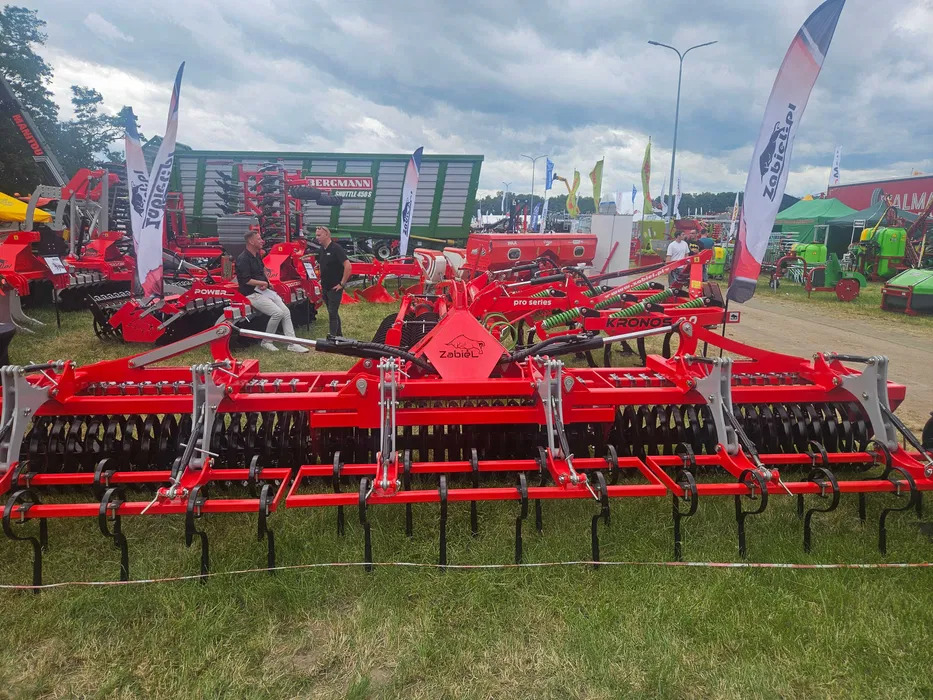 Zabiel Agregat uprawowy 6m, front - Farm roller: picture 2 Zabiel Agregat uprawowy 6m, front - Farm roller: picture 2