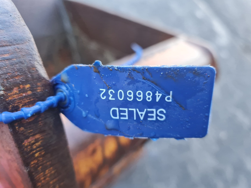 Slotenbak cw05 brede bak cw05 - Excavator bucket for Construction machinery: picture 5 Slotenbak cw05 brede bak cw05 - Excavator bucket for Construction machinery: picture 5