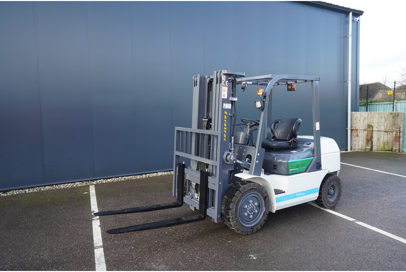 Construction machinery Eurotrac FE 30 ECO ELECTRIC FORKLIFT: picture 11