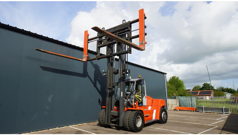 Kalmar DCE150-12 15T FORKLIFT - Construction machinery: picture 2 Kalmar DCE150-12 15T FORKLIFT - Construction machinery: picture 2