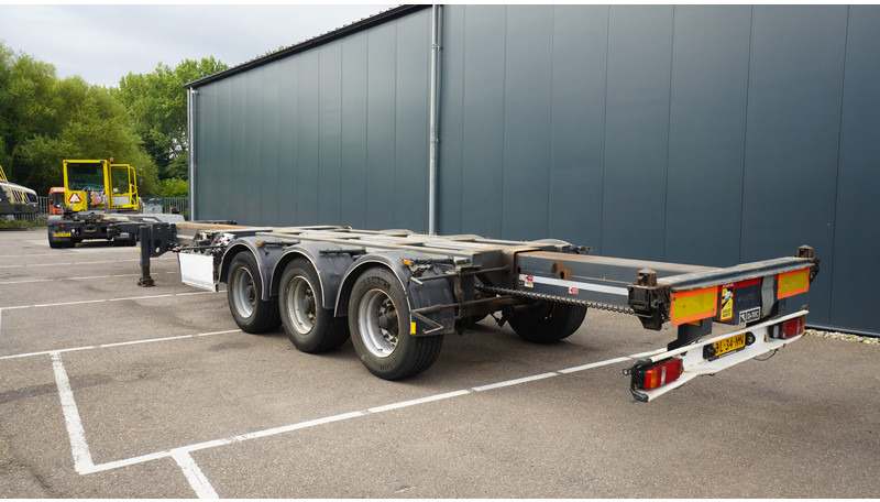 D-Tec 3 AXLE MULTI CONTAINER TRANSPORT TRAILER EXTENDABLE 45 FT - Container transporter/ Swap body semi-trailer: picture 4 D-Tec 3 AXLE MULTI CONTAINER TRANSPORT TRAILER EXTENDABLE 45 FT - Container transporter/ Swap body semi-trailer: picture 4