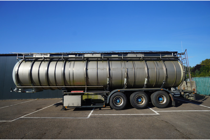 Dijkstra 3 AXLE CHEMIE TANK TRAILER 42 m3 - Tanker semi-trailer: picture 1 Dijkstra 3 AXLE CHEMIE TANK TRAILER 42 m3 - Tanker semi-trailer: picture 1