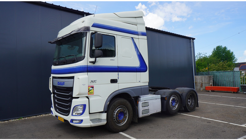 DAF XF 440 6X2 SPACECAB 718.000KM - Tractor truck: picture 3 DAF XF 440 6X2 SPACECAB 718.000KM - Tractor truck: picture 3