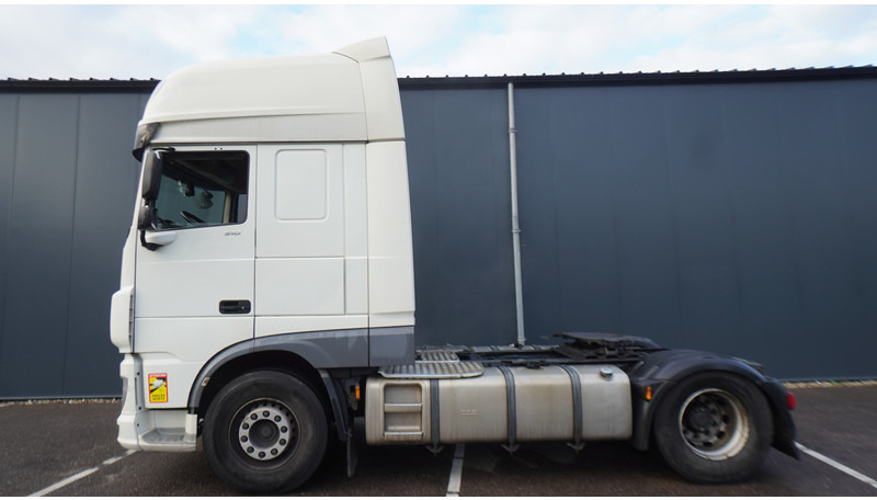 DAF XF510 FT SSC EURO 6 ENGINE PROBLEM - Tractor truck: picture 1 DAF XF510 FT SSC EURO 6 ENGINE PROBLEM - Tractor truck: picture 1