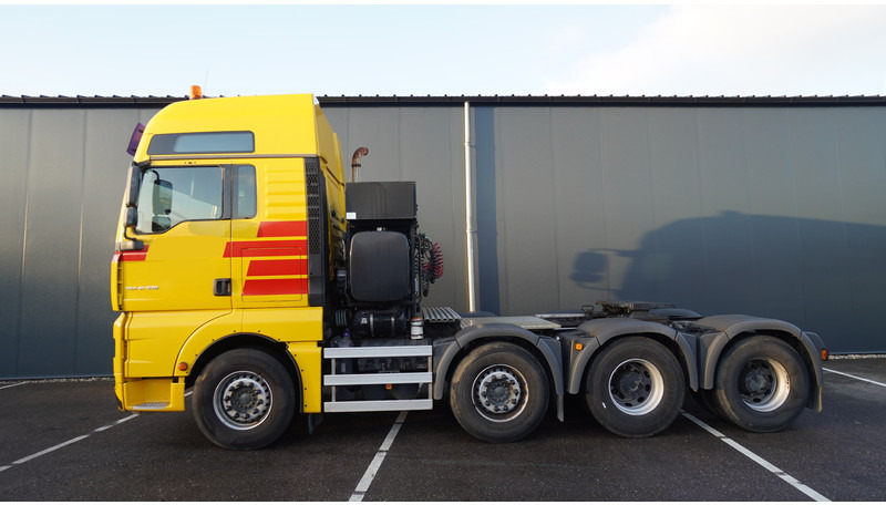 MAN TGA 41.530 8X4 160 TON'S RETARDER 283.000KM - Tractor truck: picture 1 MAN TGA 41.530 8X4 160 TON'S RETARDER 283.000KM - Tractor truck: picture 1