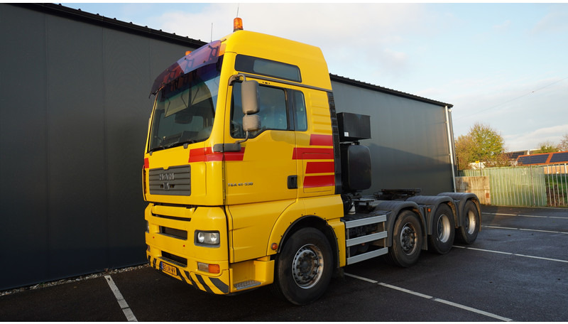 MAN TGA 41.530 8X4 160 TON'S RETARDER 283.000KM - Tractor truck: picture 3 MAN TGA 41.530 8X4 160 TON'S RETARDER 283.000KM - Tractor truck: picture 3