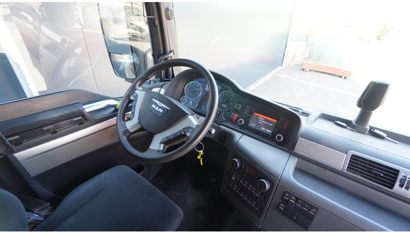 MAN TGX 26.480 6x2 RETARDER 494.000KM EURO 6 - Tractor truck: picture 5 MAN TGX 26.480 6x2 RETARDER 494.000KM EURO 6 - Tractor truck: picture 5