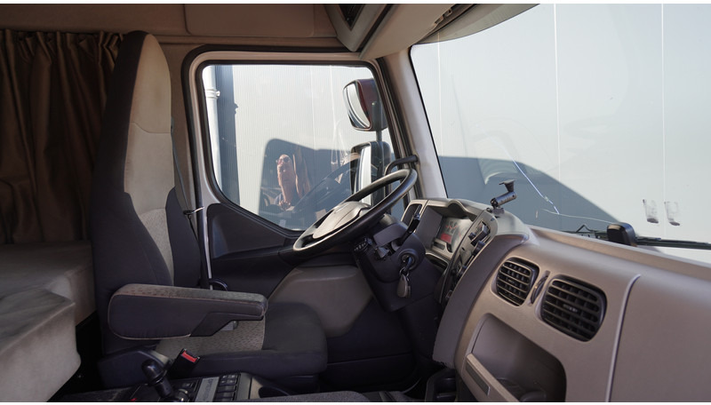 Renault PREMIUM 370 EURO5 685.400KM - Tractor truck: picture 5 Renault PREMIUM 370 EURO5 685.400KM - Tractor truck: picture 5