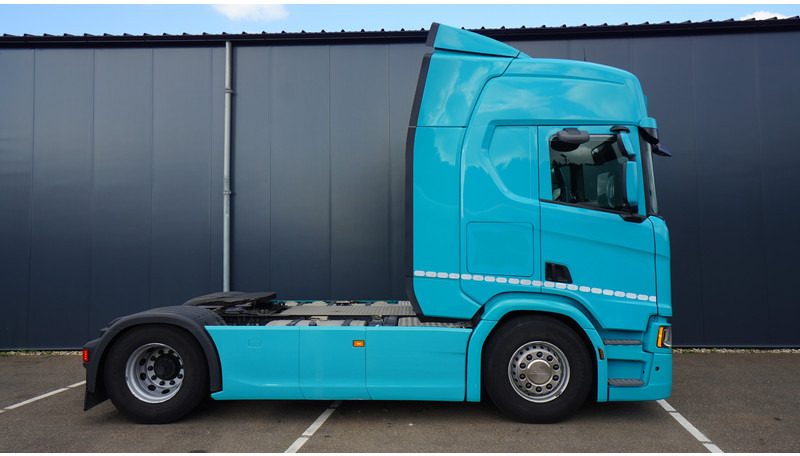 Scania R 450 TOPLINE EURO 6 RETARDER - Tractor truck: picture 2 Scania R 450 TOPLINE EURO 6 RETARDER - Tractor truck: picture 2