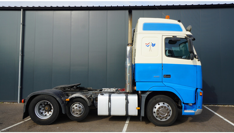 Volvo FH 440 6X2 GLOBETROTTER EURO 3 - Tractor truck: picture 2 Volvo FH 440 6X2 GLOBETROTTER EURO 3 - Tractor truck: picture 2