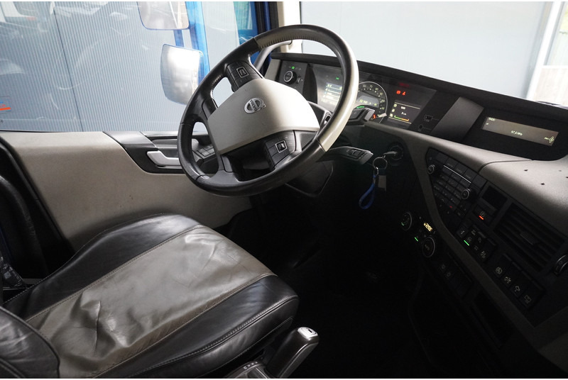 Volvo FH 540 6X2 XL SHOWTRUCK 4-SEATS 455.000KM - Tractor truck: picture 5 Volvo FH 540 6X2 XL SHOWTRUCK 4-SEATS 455.000KM - Tractor truck: picture 5