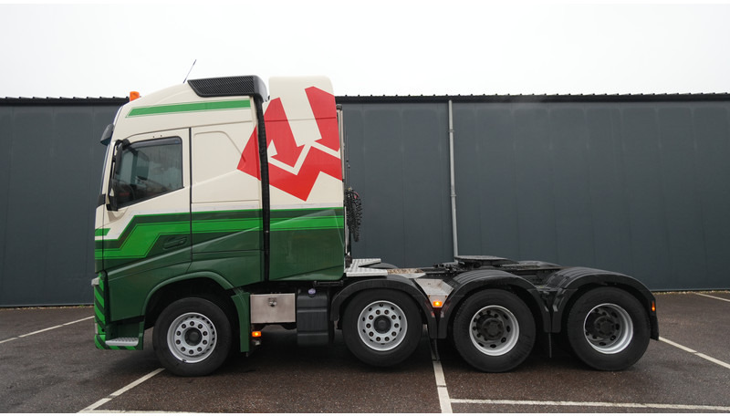 Tractor truck Volvo FH 540 8X4 130T GLOBETROTTER: picture 1