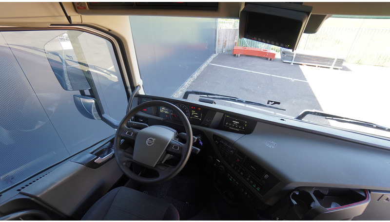 Volvo FH420 6X2 ADR EURO 6 - Tractor truck: picture 5 Volvo FH420 6X2 ADR EURO 6 - Tractor truck: picture 5