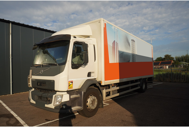 Volvo FL 280 CLOSED BOX BROKEN ENGINE NOT DRIVABLE - Box truck: picture 2 Volvo FL 280 CLOSED BOX BROKEN ENGINE NOT DRIVABLE - Box truck: picture 2