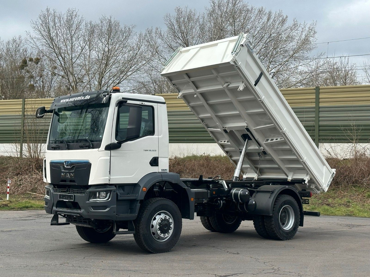 MAN TGM 18.320 4X4 Euro 6e Euromix 3-Seiten-Kipper - Tipper: picture 1 MAN TGM 18.320 4X4 Euro 6e Euromix 3-Seiten-Kipper - Tipper: picture 1