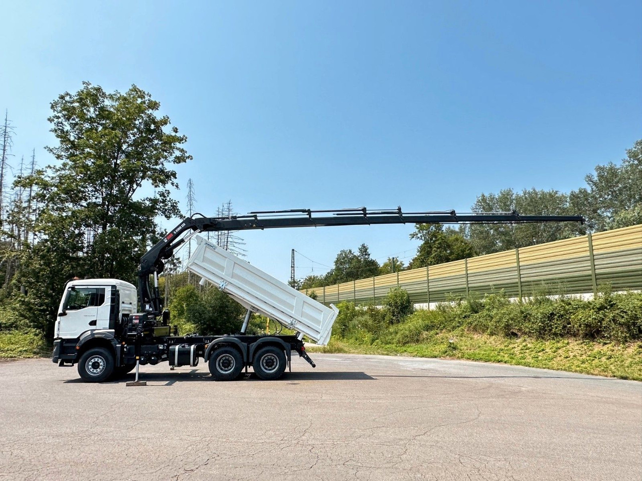 MAN TGS 33.440 6x4 /3-Seiten- Kipper / HIAB 228-6 - Tipper, Crane truck: picture 4 MAN TGS 33.440 6x4 /3-Seiten- Kipper / HIAB 228-6 - Tipper, Crane truck: picture 4