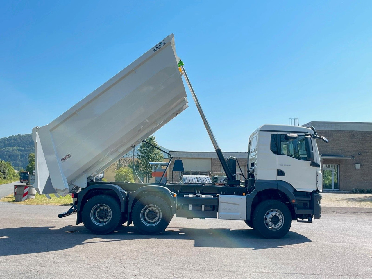 MAN TGS 33.440 6x4/Euro6e EuromixMTP Mulden-Kipper leasing MAN TGS 33.440 6x4/Euro6e EuromixMTP Mulden-Kipper: picture 13