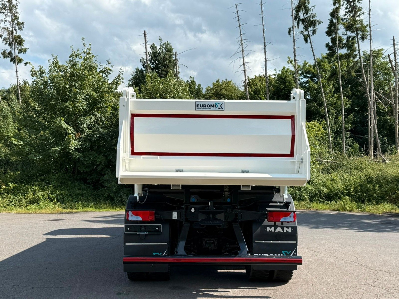 MAN TGS 35.480 8x6 EuromixMTP 3-Seiten-Kipper - Tipper: picture 5 MAN TGS 35.480 8x6 EuromixMTP 3-Seiten-Kipper - Tipper: picture 5