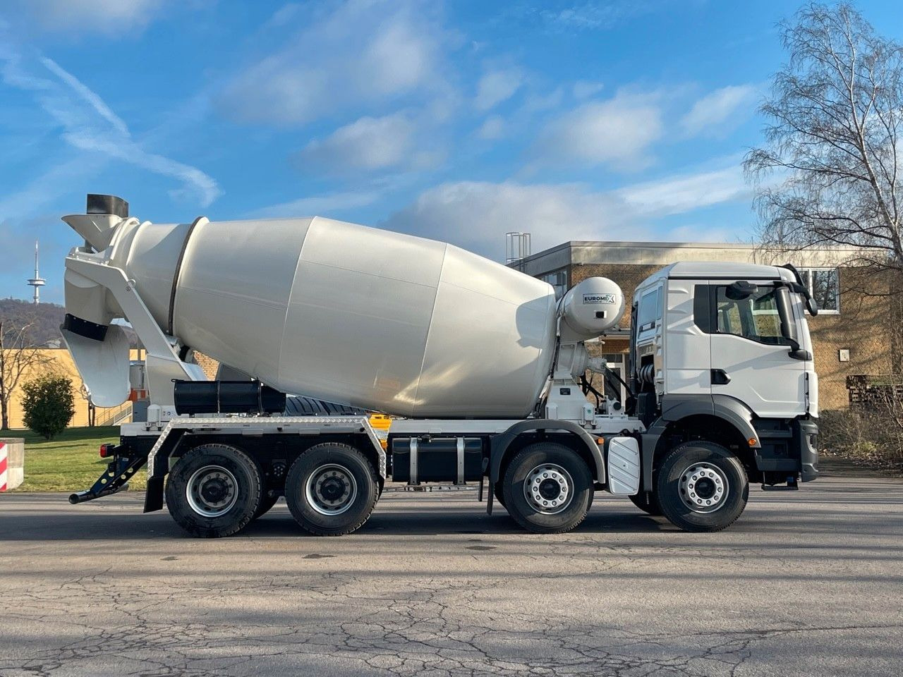 Concrete mixer truck MAN TGS 41.400 8x4 / EuromixMTP  EM 10m³ R / EURO 2: picture 8