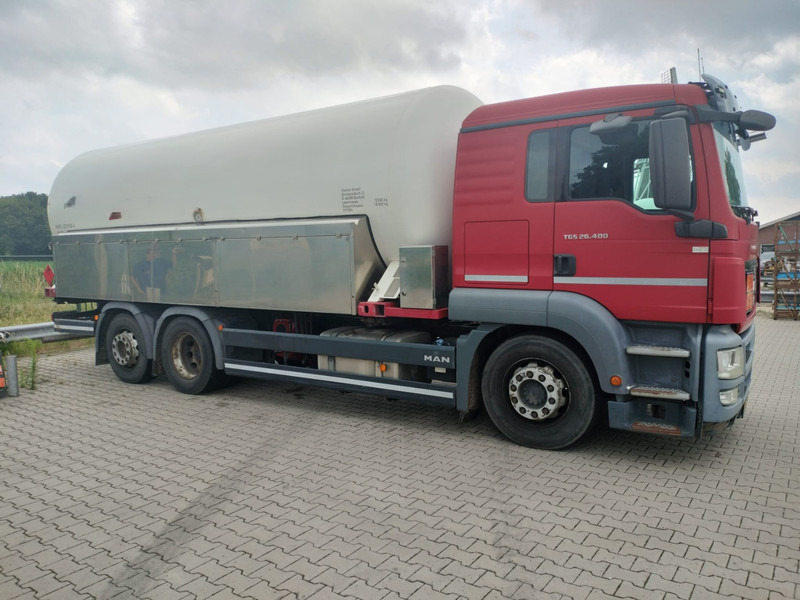 MAN TGS 26.400 6x2-4 LL 26900 Liter Gas tank truck ID 2.168 Rootselaar, flowmeter, pump - Tanker truck: picture 1 MAN TGS 26.400 6x2-4 LL 26900 Liter Gas tank truck ID 2.168 Rootselaar, flowmeter, pump - Tanker truck: picture 1