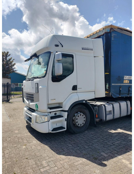 Renault Premium 460.19T 24G ID 7.28 - Tractor truck: picture 2 Renault Premium 460.19T 24G ID 7.28 - Tractor truck: picture 2