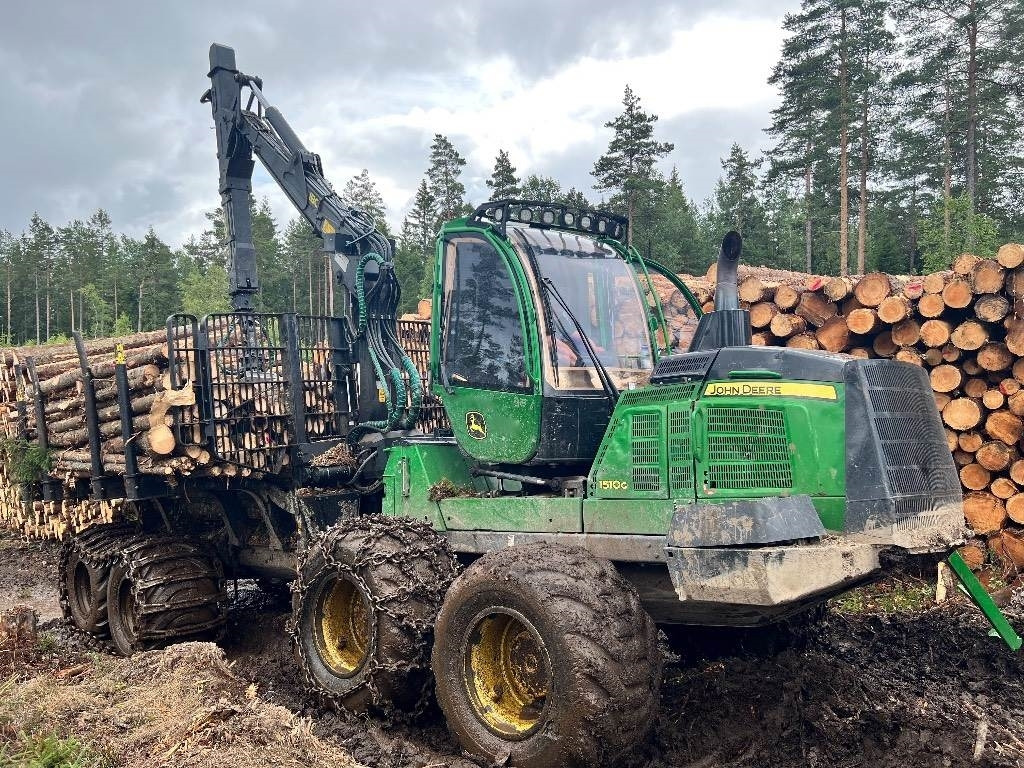 John Deere 1510 G  - Forwarder: picture 3 John Deere 1510 G  - Forwarder: picture 3