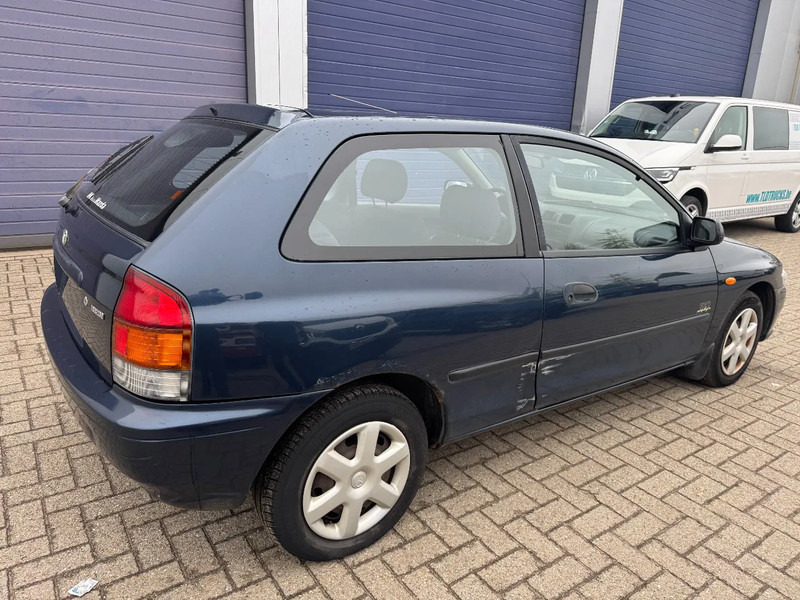 Mazda 323 **PETROL-ESSENCE-BELGIUM CAR** - Car: picture 4 Mazda 323 **PETROL-ESSENCE-BELGIUM CAR** - Car: picture 4