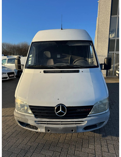 Mercedes-Benz Sprinter 308 **BELGIAN ORIGINE+LIFT** - Panel van: picture 2 Mercedes-Benz Sprinter 308 **BELGIAN ORIGINE+LIFT** - Panel van: picture 2