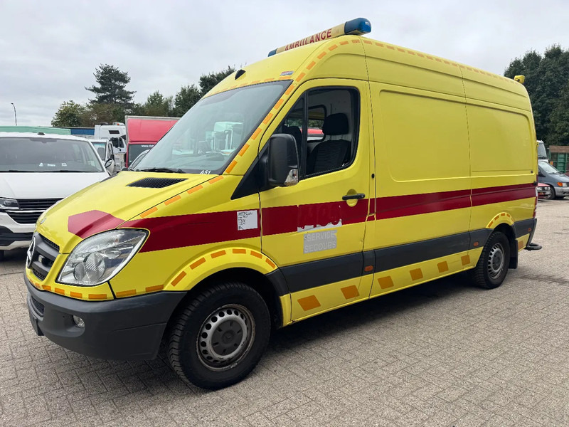 Mercedes-Benz Sprinter 316 **AMBULANCE-AIRCO-EURO 5** - Ambulance: picture 1 Mercedes-Benz Sprinter 316 **AMBULANCE-AIRCO-EURO 5** - Ambulance: picture 1
