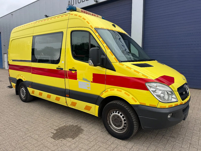 Mercedes-Benz Sprinter 316 **AMBULANCE-AIRCO-EURO 5** - Ambulance: picture 3 Mercedes-Benz Sprinter 316 **AMBULANCE-AIRCO-EURO 5** - Ambulance: picture 3