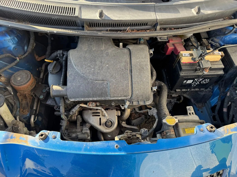 Hatchback Toyota Yaris **PETROL-ESSENCE-AC**: picture 14 Hatchback Toyota Yaris **PETROL-ESSENCE-AC**: picture 14