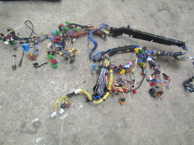 DAF LF 220 EURO 6 FULL CAB WIRING HARNESS P/NO 7422626863 P01 - Electrical system for Truck: picture 2 DAF LF 220 EURO 6 FULL CAB WIRING HARNESS P/NO 7422626863 P01 - Electrical system for Truck: picture 2