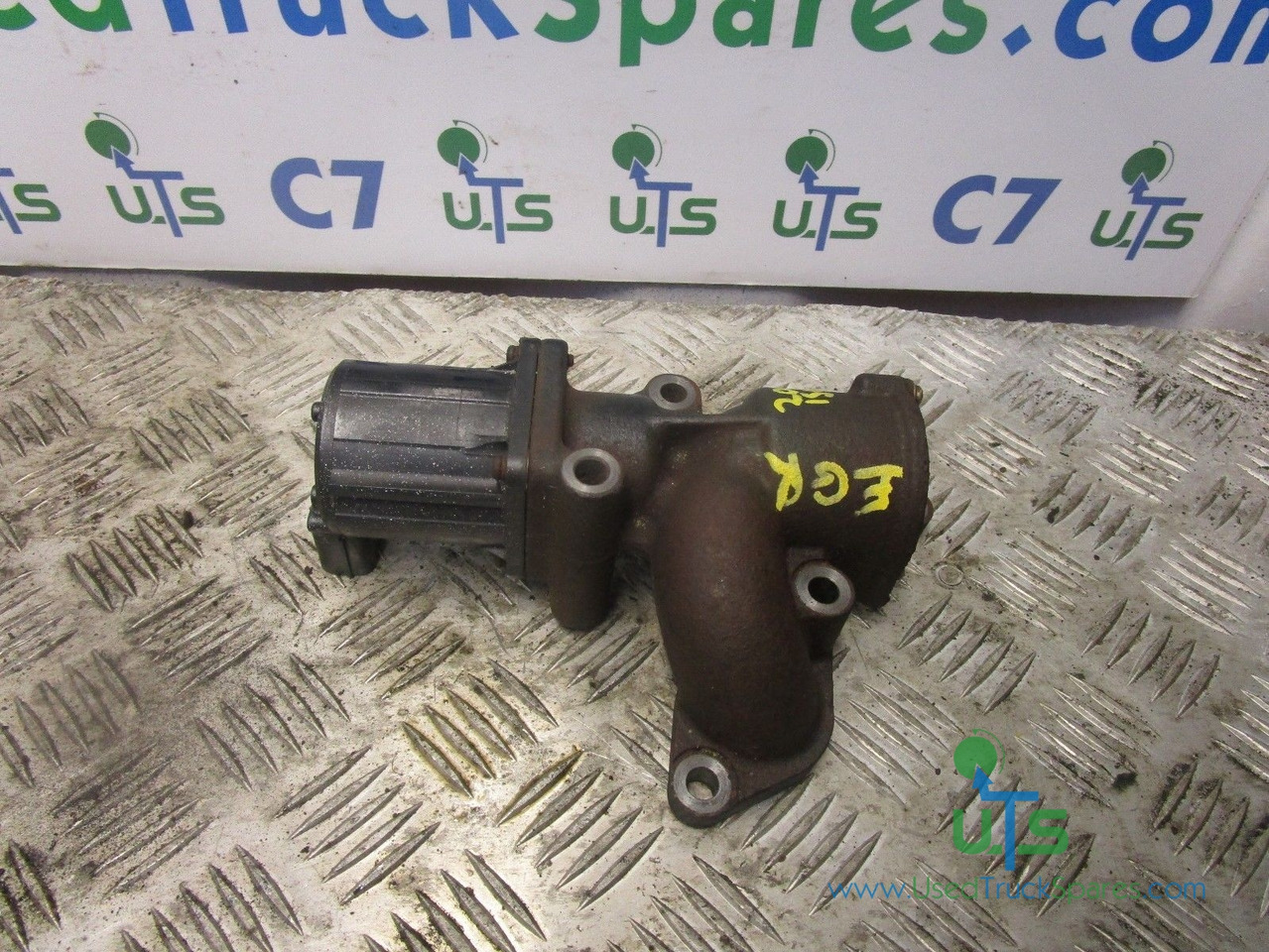 ISUZU N75 (4HK1) 190 EGR VALVE - Engine and parts for Truck: picture 1 ISUZU N75 (4HK1) 190 EGR VALVE - Engine and parts for Truck: picture 1