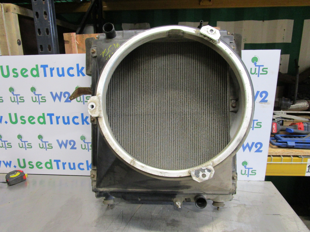 MITSUBISHI FUSO 75C18 RADIATOR - Radiator for Truck: picture 1 MITSUBISHI FUSO 75C18 RADIATOR - Radiator for Truck: picture 1