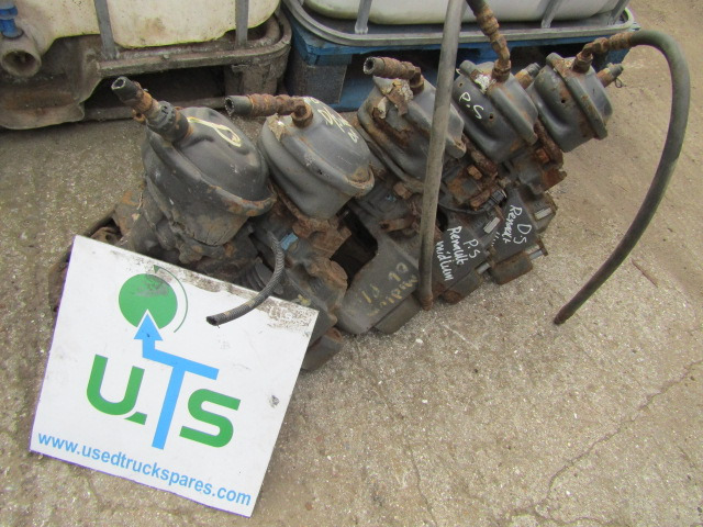 RENAULT MIDLUM 7.5 TON BRAKE CALIPERS (FRONT & REAR) - Brake parts for Truck: picture 1 RENAULT MIDLUM 7.5 TON BRAKE CALIPERS (FRONT & REAR) - Brake parts for Truck: picture 1