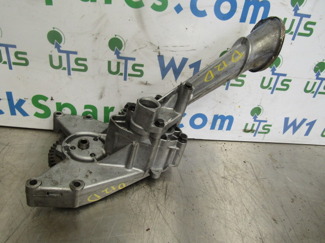 VOLVO FH D12D OIL PUMP - Engine and parts for Truck: picture 1 VOLVO FH D12D OIL PUMP - Engine and parts for Truck: picture 1