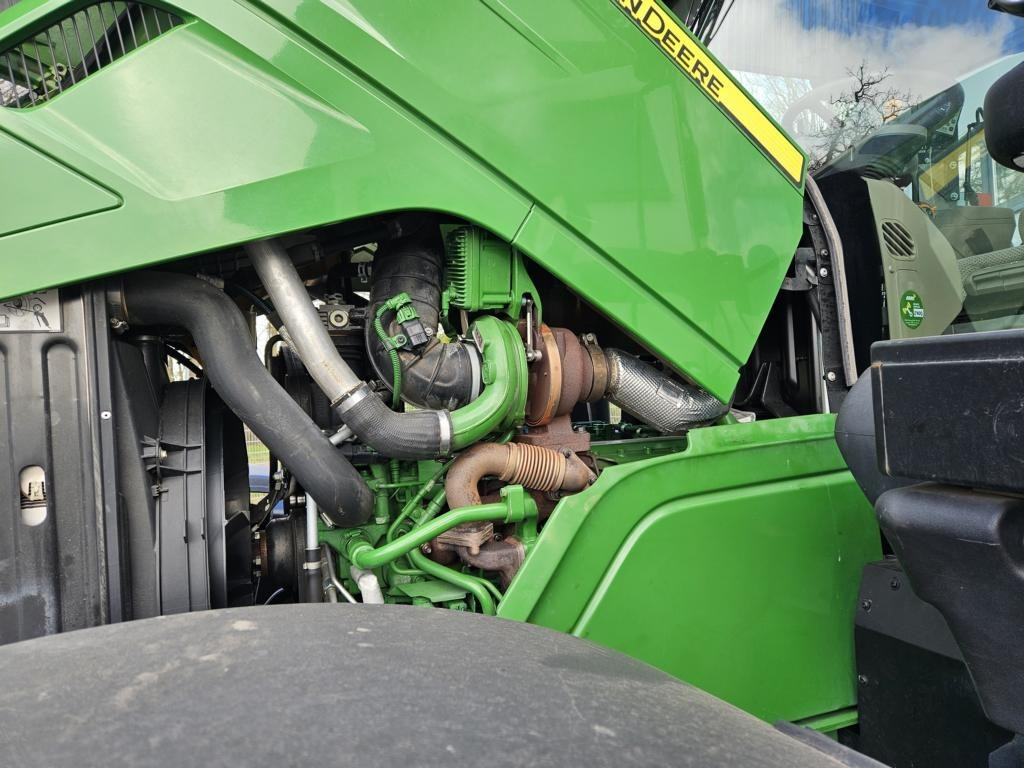 John Deere 6195R - Farm tractor: picture 5 John Deere 6195R - Farm tractor: picture 5