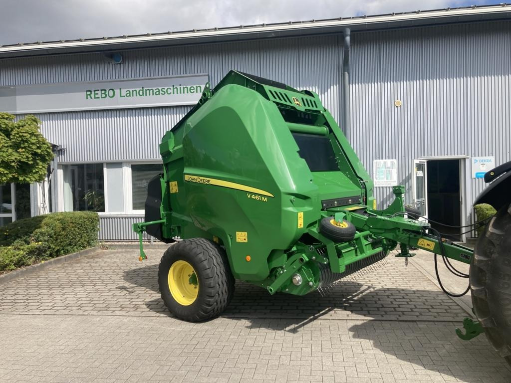 John Deere V461M - Bale wrapper: picture 1 John Deere V461M - Bale wrapper: picture 1