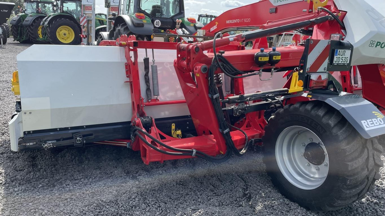 Pöttinger MERGENTO VT 9220 - Tedder/ Rake: picture 2 Pöttinger MERGENTO VT 9220 - Tedder/ Rake: picture 2