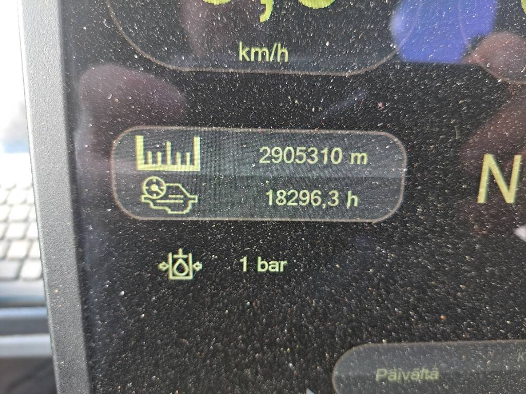 Komatsu 911 - Forestry harvester: picture 3 Komatsu 911 - Forestry harvester: picture 3