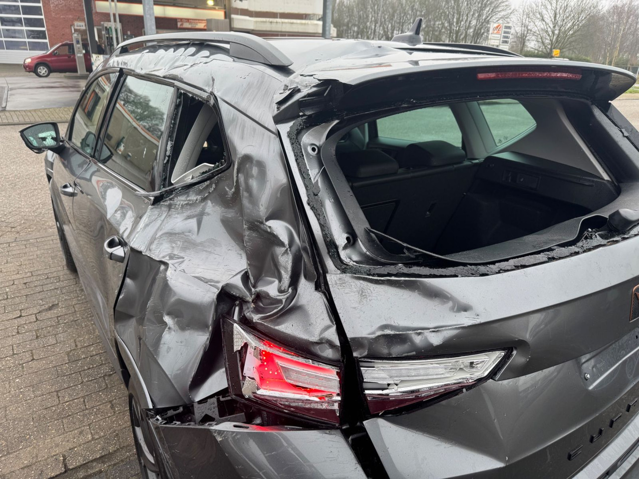 Cupra CUPRA Cupra Ateca 2.0 TSI 140kW 4X4 AUT 2.200KM Cupra CUPRA Cupra Ateca 2.0 TSI 140kW 4X4 AUT 2.200KM - SUV: picture 5 Cupra CUPRA Cupra Ateca 2.0 TSI 140kW 4X4 AUT 2.200KM Cupra CUPRA Cupra Ateca 2.0 TSI 140kW 4X4 AUT 2.200KM - SUV: picture 5