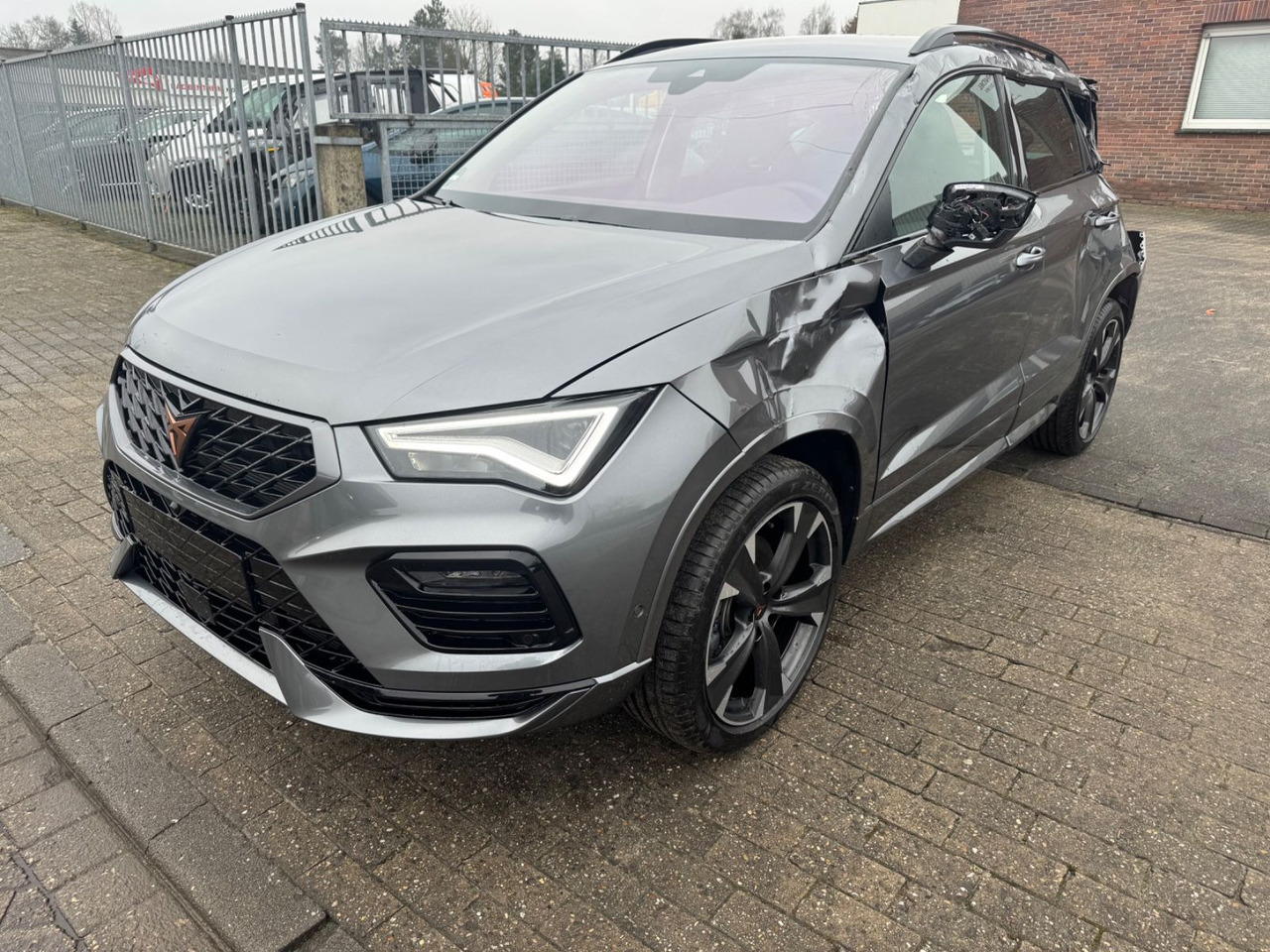 Cupra CUPRA Cupra Ateca 2.0 TSI 140kW 4X4 AUT 2.200KM Cupra CUPRA Cupra Ateca 2.0 TSI 140kW 4X4 AUT 2.200KM - SUV: picture 2 Cupra CUPRA Cupra Ateca 2.0 TSI 140kW 4X4 AUT 2.200KM Cupra CUPRA Cupra Ateca 2.0 TSI 140kW 4X4 AUT 2.200KM - SUV: picture 2