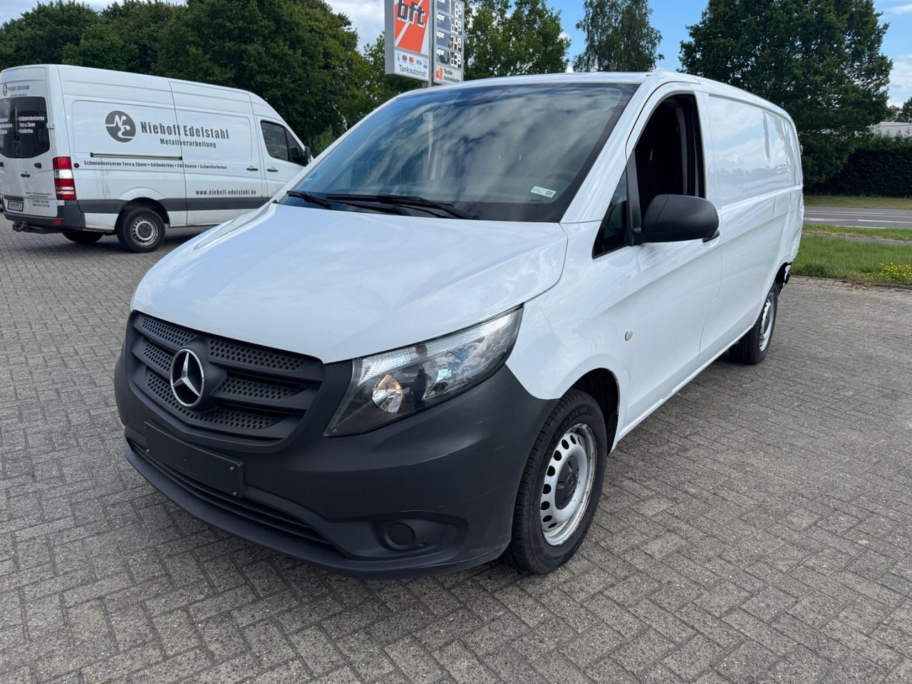 Mercedes-Benz Vito Kasten 110 CDI RWD lang - Small van: picture 4 Mercedes-Benz Vito Kasten 110 CDI RWD lang - Small van: picture 4
