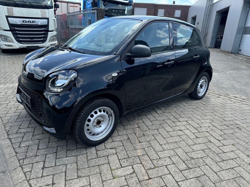 Smart ForFour electric drive / EQ 33.000 KM - Car: picture 4 Smart ForFour electric drive / EQ 33.000 KM - Car: picture 4