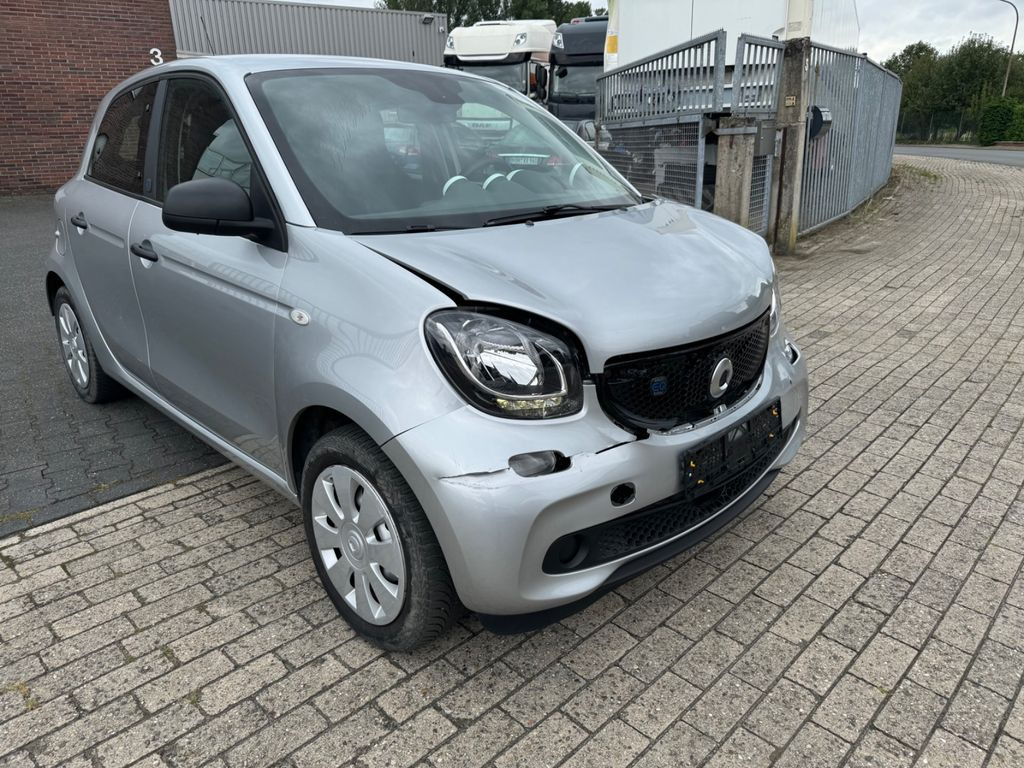 Smart ForFour forfour electric drive / EQ - Car: picture 4 Smart ForFour forfour electric drive / EQ - Car: picture 4